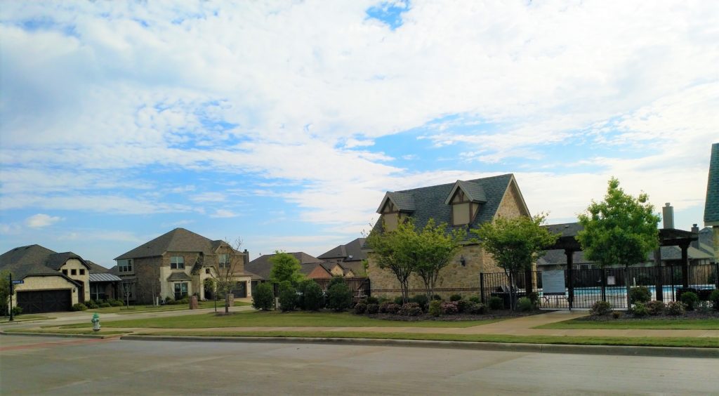 Keller, TX Commercial Landscape Maintenance Services