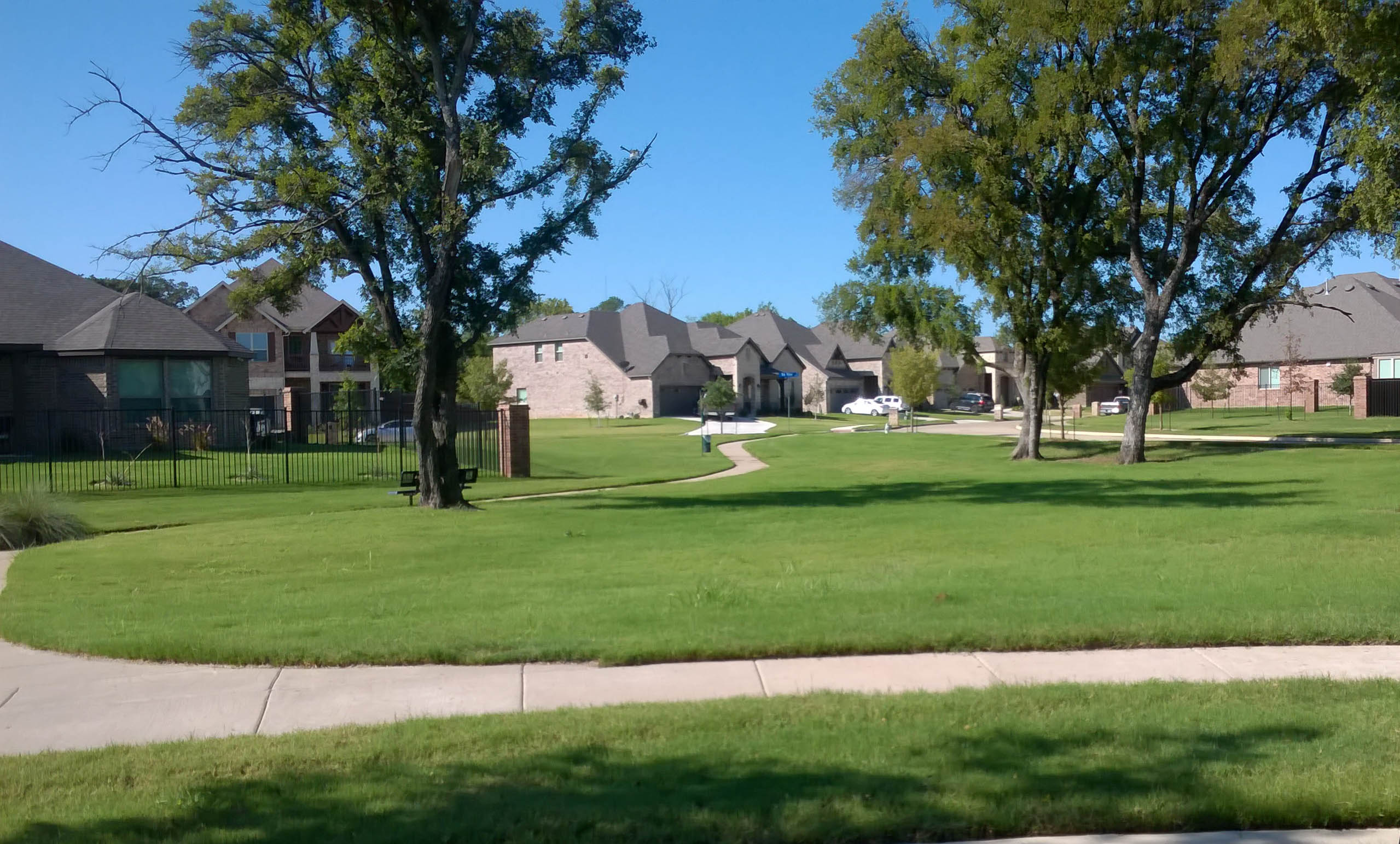 Grand Prairie, TX Commercial Lawn Care Grand Prairie, TX Commercial Lawn Care